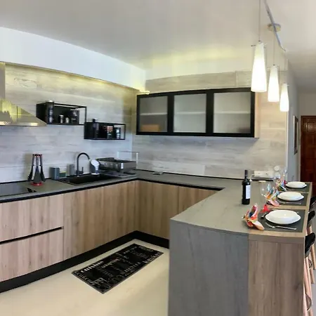 Апартаменты Cristianos View Арона