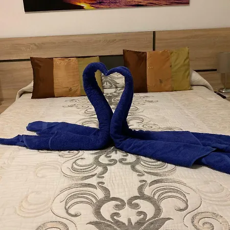 Апартаменты Cristianos View *